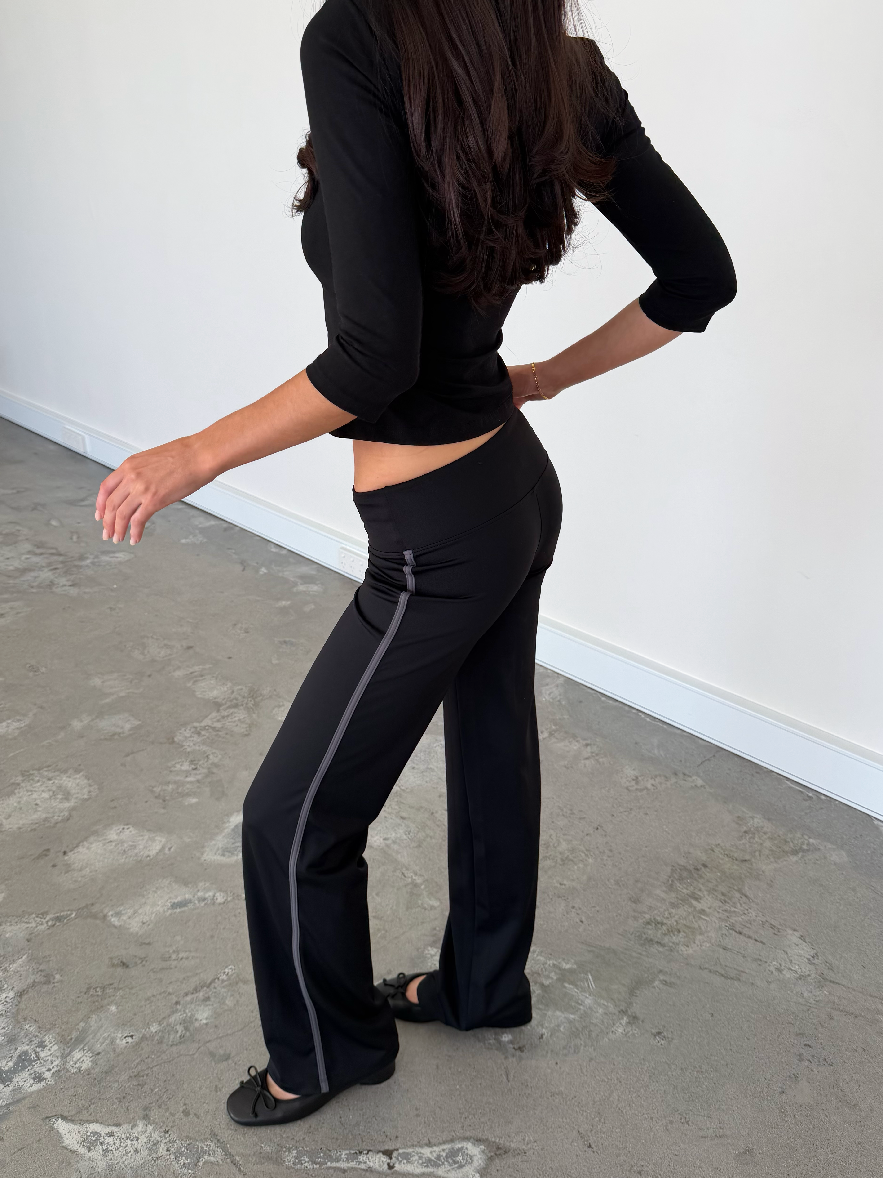 Signature Pant - Black