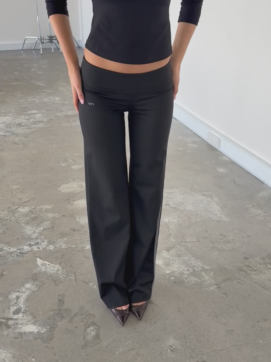 Load video: Signature Pant - Black